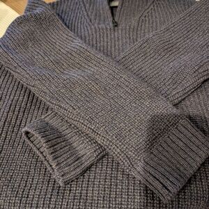 Men's Gray Sweater